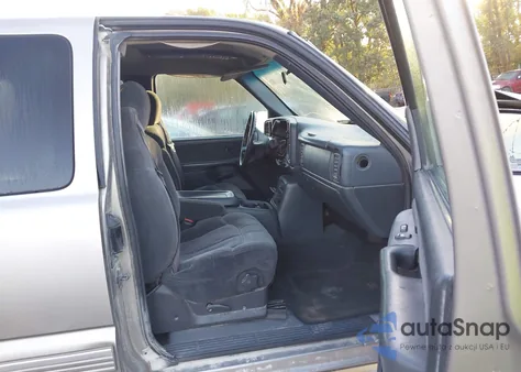 2000 Chevrolet Silverado 2500 Ls z USA, uszkodzony, nr VIN 1GCFC29U6YZ124820